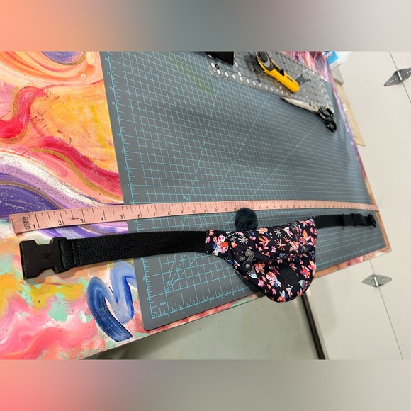 Kipling flower fanny pack - Picture 10 of 10